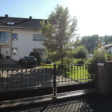 2 Mainblick Brigitte Apartament *